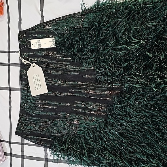 NWT Anthropologie SOLD OUT Maeve Jessa Feathered Mini STUNNING Skirt SIZE 2 - Picture 3 of 11